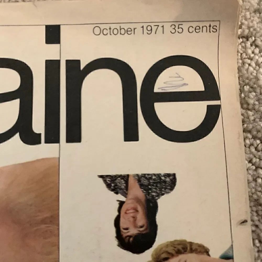 Chatelaine Magazine - October  1971 - Picture 3 of 5
